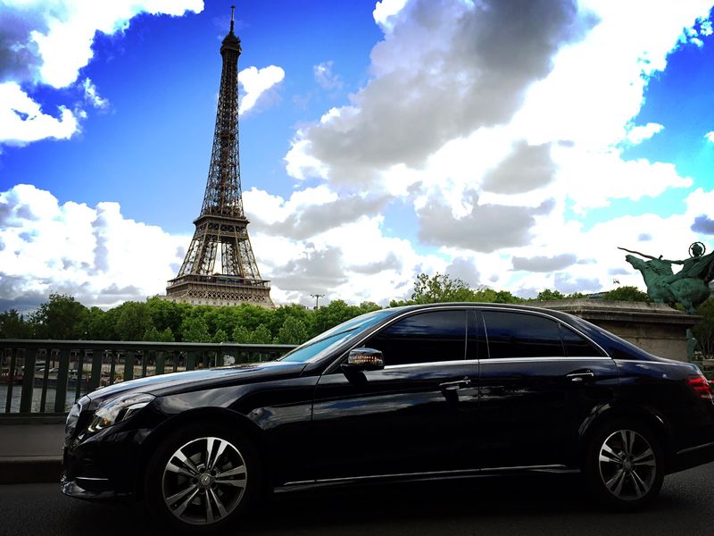 How to book a transfer in Paris: a guide to hassle-free transportation